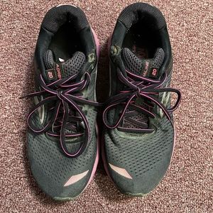 Brooks Adrenaline GTS 20 Women’s Running Shoes